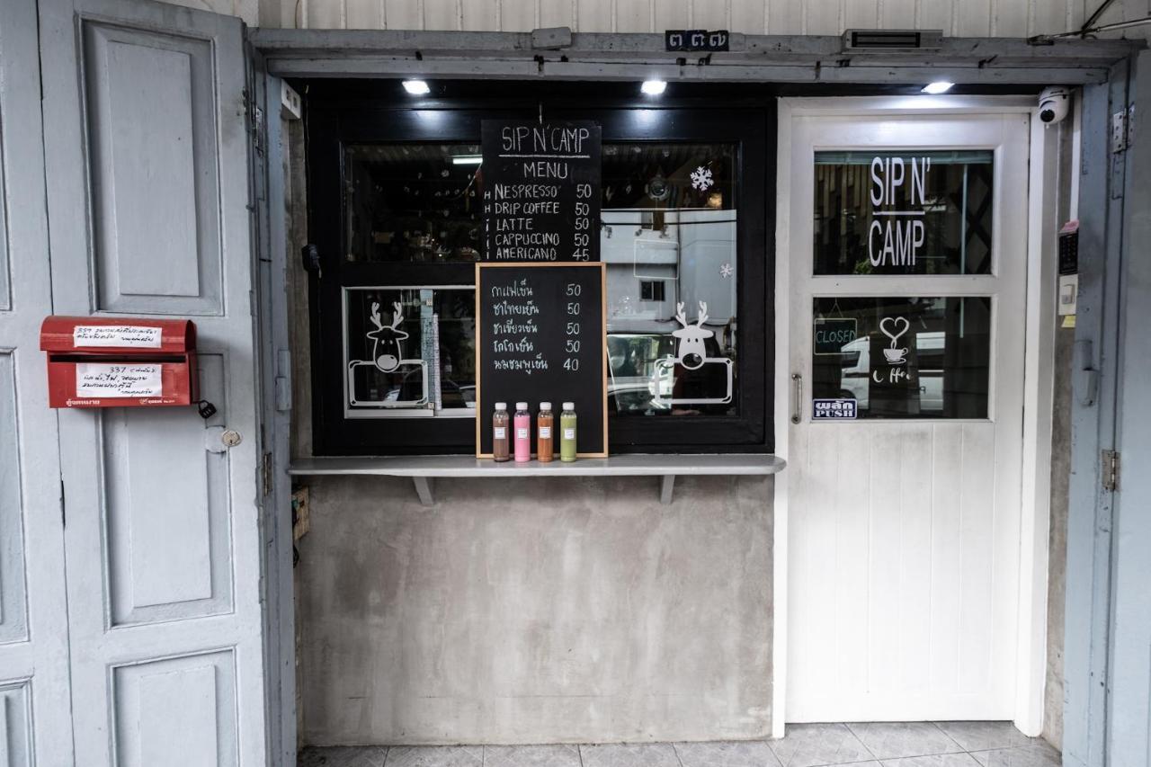 Хостел Sip N' Camp Бангкок Екстер'єр фото